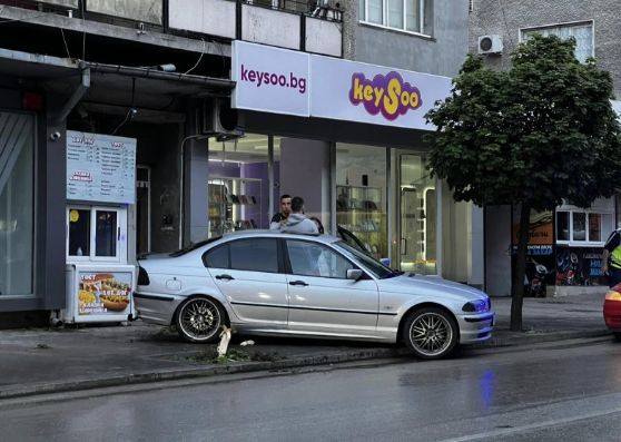 Ужас в центъра на Търново, ето какво се случи СНИМКИ