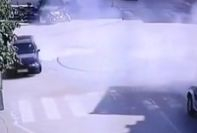 Петричани на нокти, какви ги върши този в центъра на града ВИДЕО 
