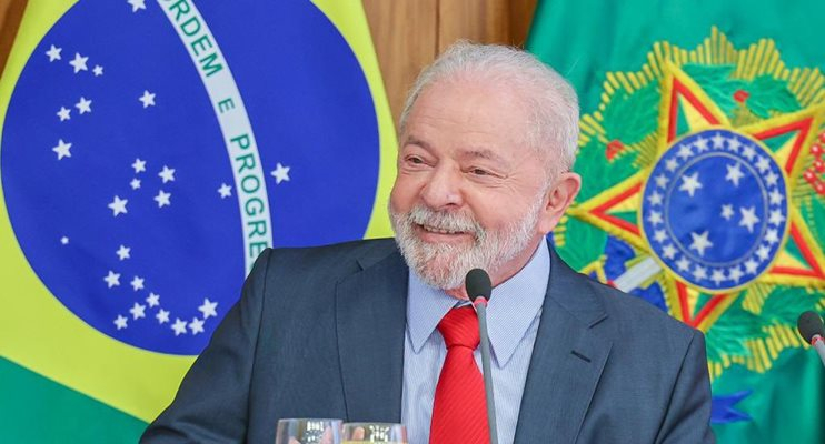 Бразилският президент крои шапка на Зеленски, разговаря с Путин и Си за...