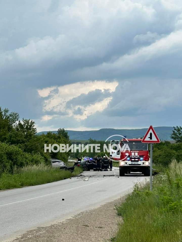 Най-страшната вест дойде след челната касапница в Търновско СНИМКИ