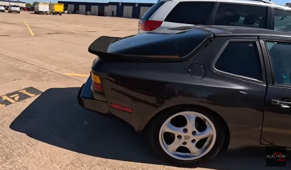 Немско качество: Намериха Porsche, изминало почти милион километра ВИДЕО
