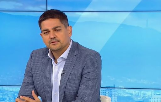 Радостин Василев: Хората на записа бяха дълбоко напоени, ходя с охрана от полицията 