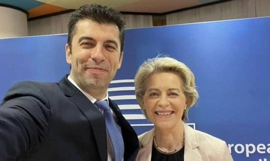 Френска медия: Името на Урсула фон дер Лайен е замесено в скандал в България