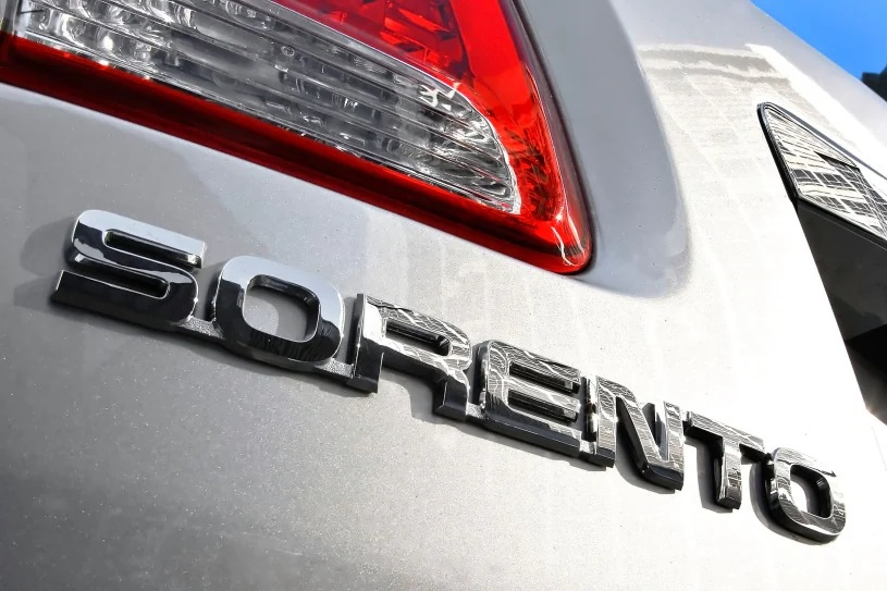 Автошпиони заснеха новия модел на Kia Sorento ВИДЕО