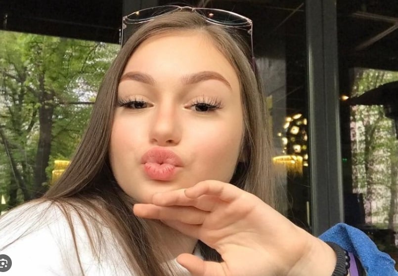 Ако видите какво направи Крисия с лицето си, ще припаднете СНИМКА 