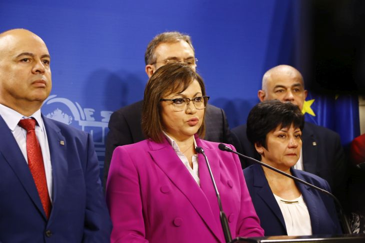 Нинова с нови разкрития за бруталното меле в НС! СНИМКИ