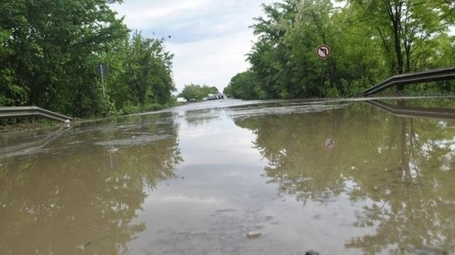 Невиждан порой над Северозапада, Е-79 е затворен СНИМКИ