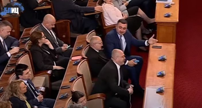 Кирил Петков излезе на трибуната и залата пламна, ето какво се случва! БЛИЦ TV