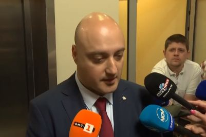 Правосъдният министър: Ще предложа искането за отстраняването на Гешев да...