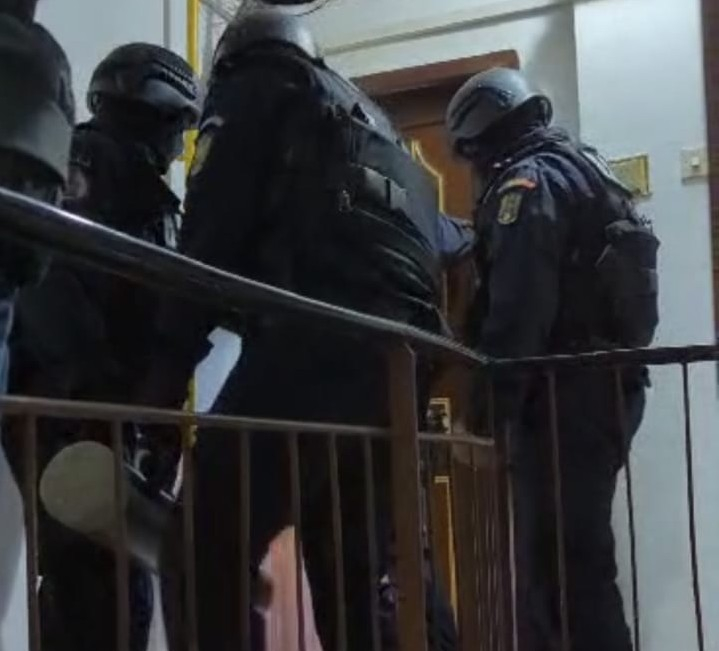 МВР с мощен удар СНИМКИ