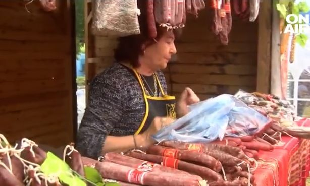 Докъде се докарахме! Правим традиционна българска вкусотия със суровина от Румъния ВИДЕО