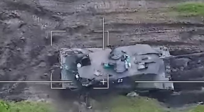 Акциите на германската Rheinmetall се сринаха след публикуването на кадри с поразени "Леопарди"