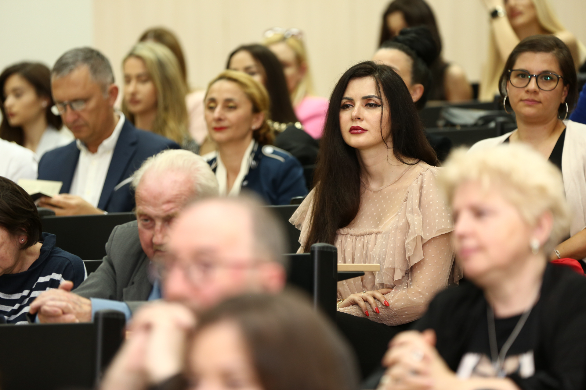 Проф. Любомир Стойков прави дисекция на политиците в книга, писана 15 години