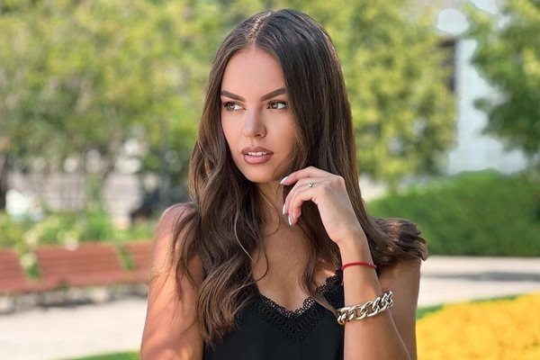 Всички я хейтят, но Капитонова печели фантастични суми месечно