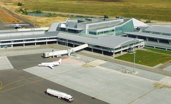 Кошмарен инцидент със самолет на столичното летище, затвориха пистата 