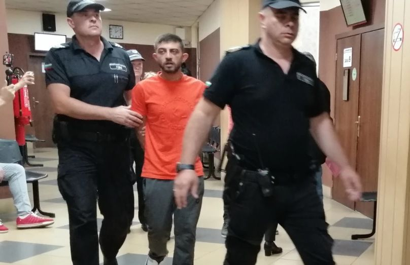 Силвия и Филип прибрали луди пари от апартаменти за секс в Пловдив, сега си скубят косите 