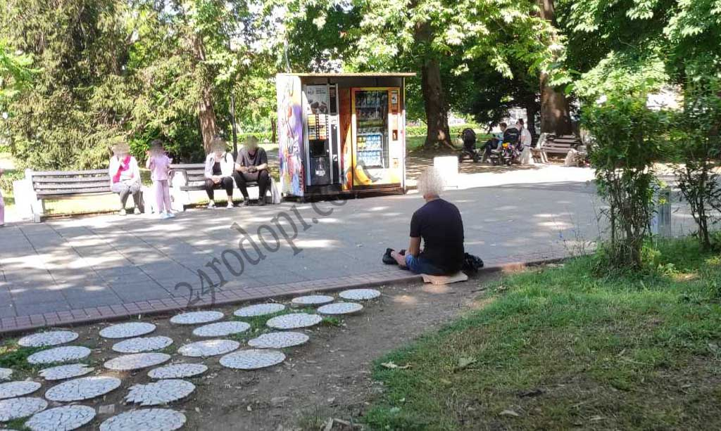 Тайната падна: Ето колко изкарва на ден просяк инвалид в Кърджали