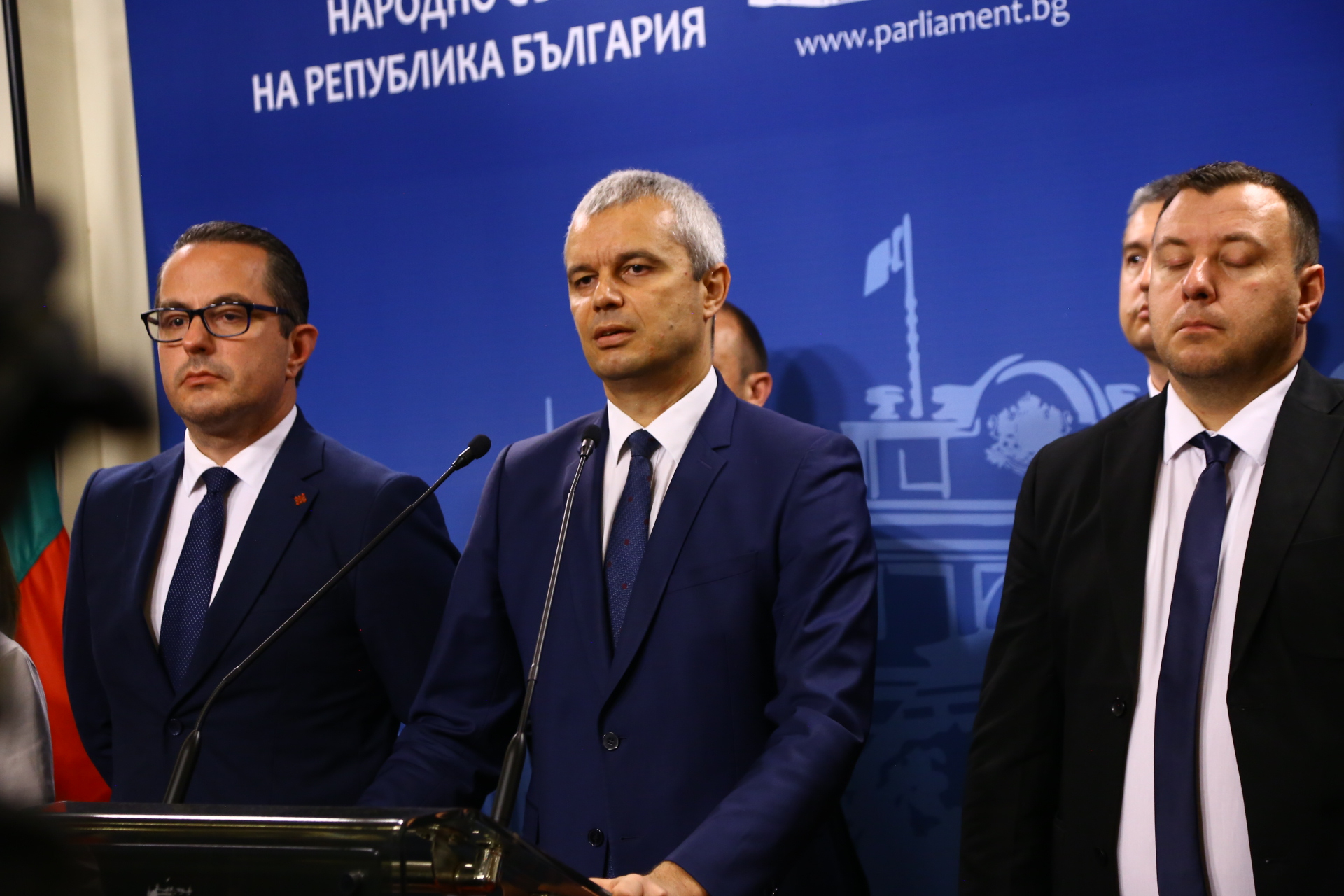 Извънредна вест за референдума за българския лев