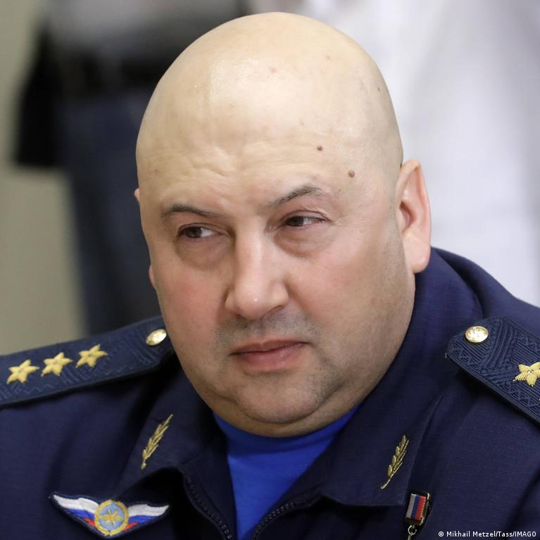 Руски генерал призова бойците на "Вагнер" да "се подчинят на волята на президента"