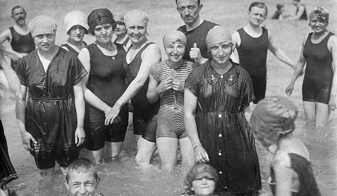 Как се е ходело на море преди 100 години, СНИМКИ разкриват къде се е къпал Цар Борис III 