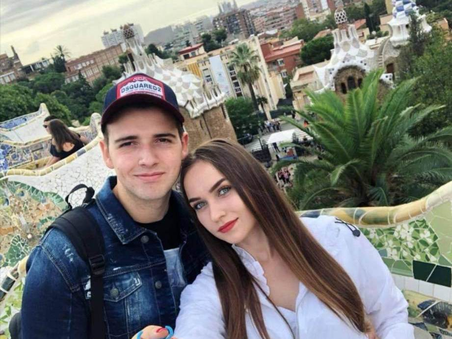 Вики и Жорката от "Един за друг" се ожениха, ето СНИМКИ от партито 