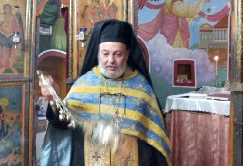 Анатема! Ломски игумен изригна срещу полицаи, дръзнали да го глобят 