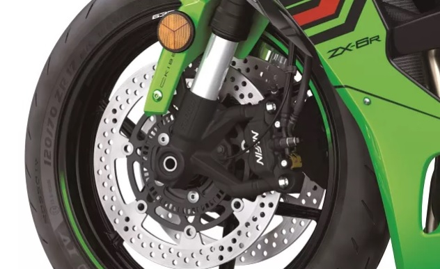 Новият Kawasaki Ninja ZX-6R ще покорява европейските страни СНИМКИ