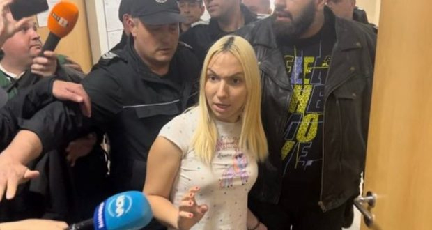 Нови неприятности за тротинетката Емили и аверите й Чеченеца и Тошо Куката! 