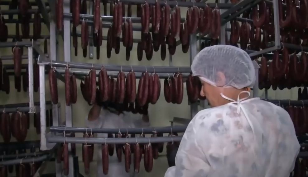 Гласят голяма промяна за БГ колбасите, а горнооряховският суджук вече е... ВИДЕО