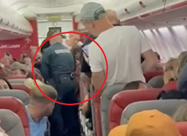 Извънредна ситуация на летище "София"! Полицията нахлу в самолет и... ВИДЕО