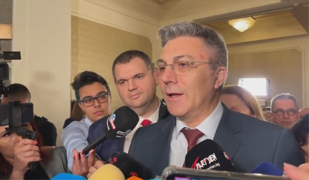 ДПС настоя за всеобхватна проверка на посредниците за придобиване на българско гражданство