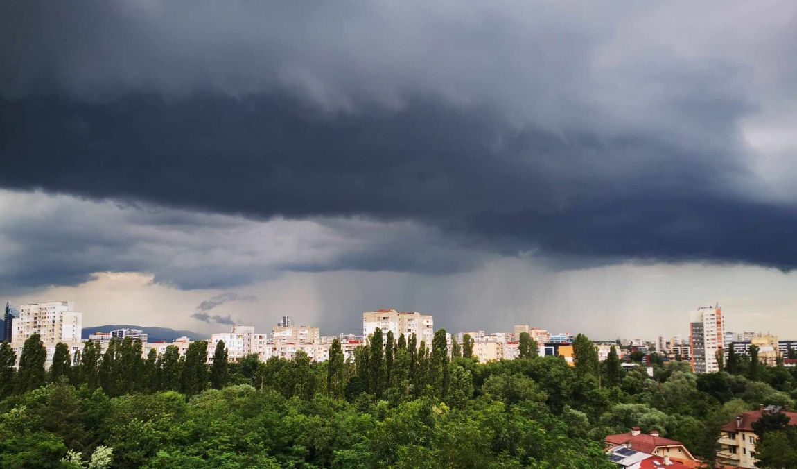 София е като след война след мощната буря 