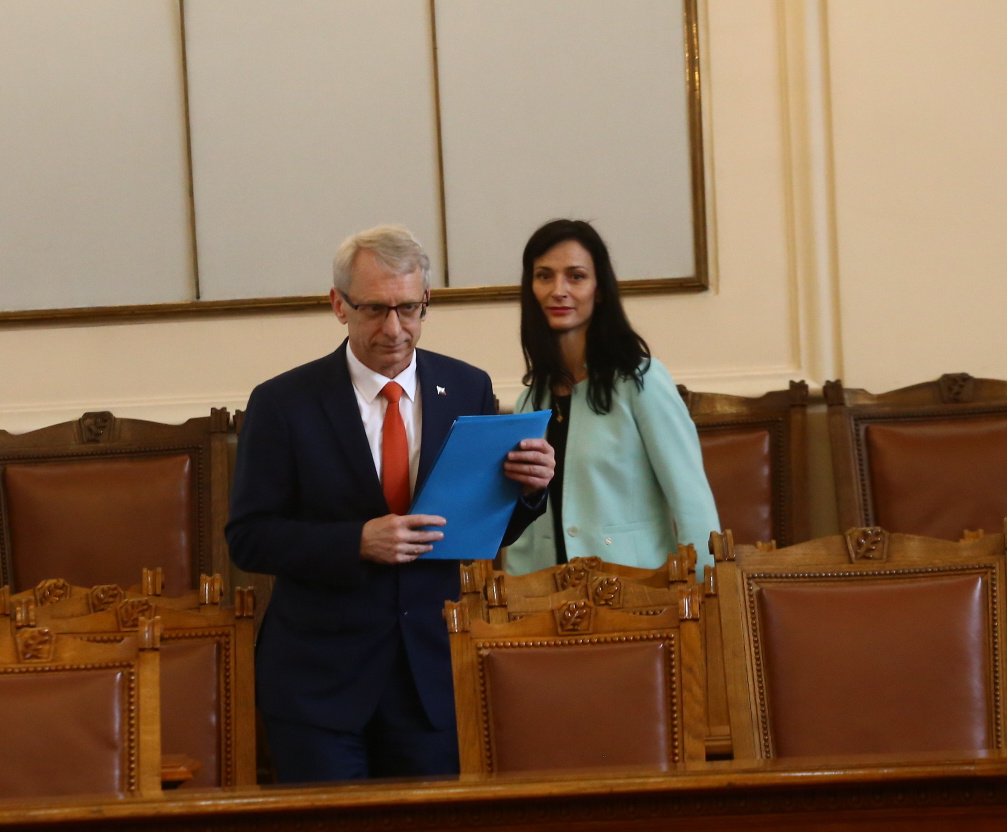 Денков хвърли бомба за ротацията! На тази дата подава оставка и...