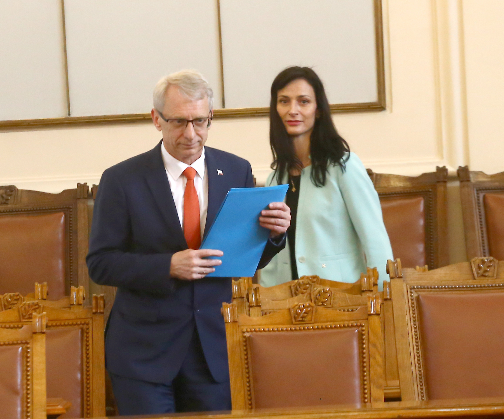 Денков и Габриел с извънредно съвместно изявление
