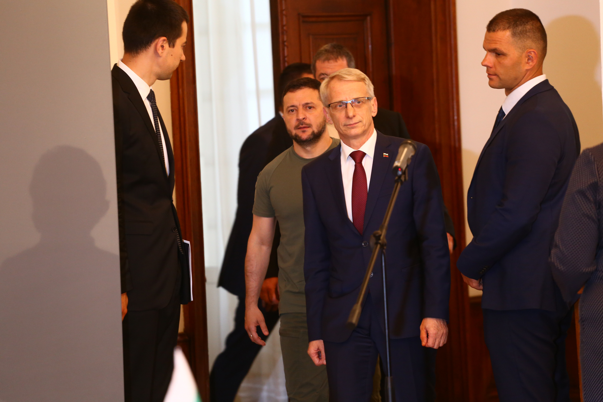 Горещо проучване: Българинът каза тежката си дума за военната помощ за Украйна