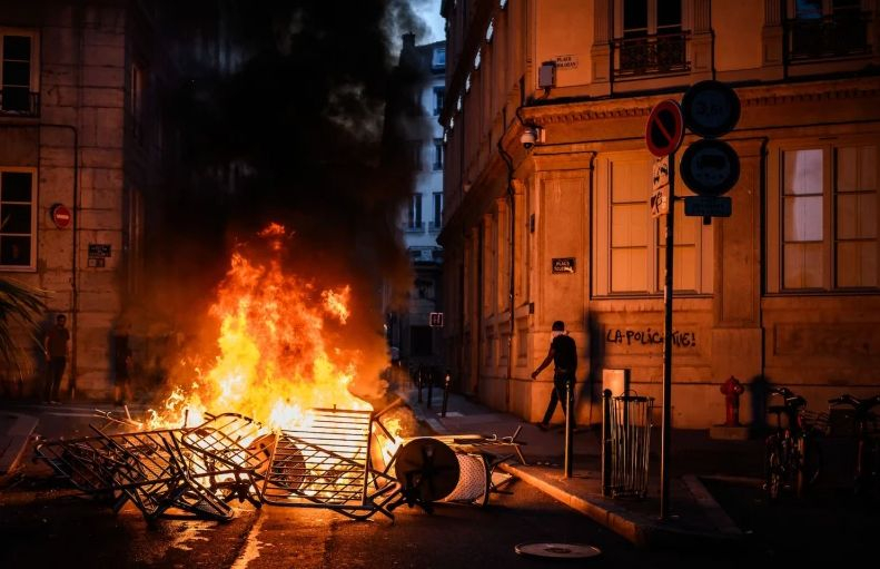 Дугин: Това не е апокалипсис, не е краят на света. Това е просто Франция!