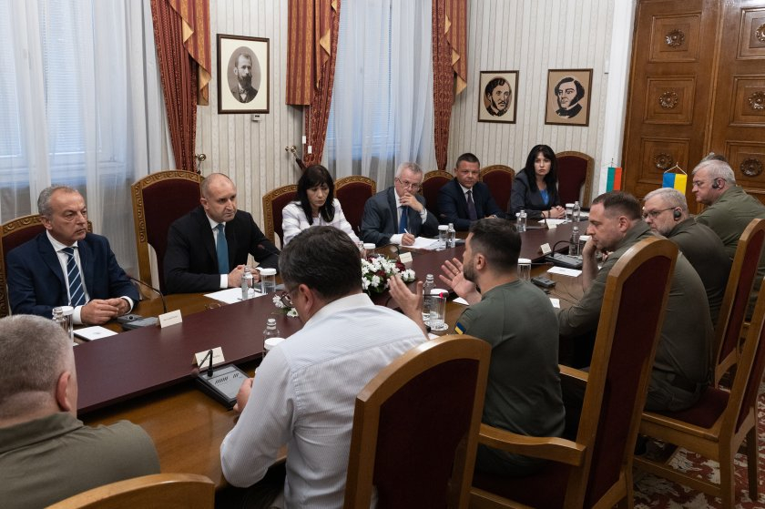 Румен Христов заради думите на Радев към Зеленски: Срам ме е от него