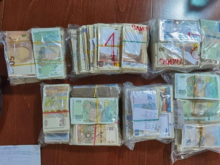 ГДБОП със спецоперация във Варна, удариха шестима опасни бандити СНИМКИ