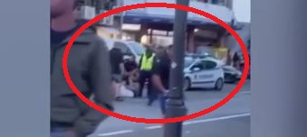Екшън ВИДЕО 18+ от Созопол: Полицаи погнаха подивял младеж и го...