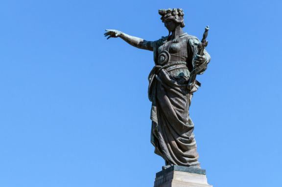 В кой български град се намира Статуята на Свободата