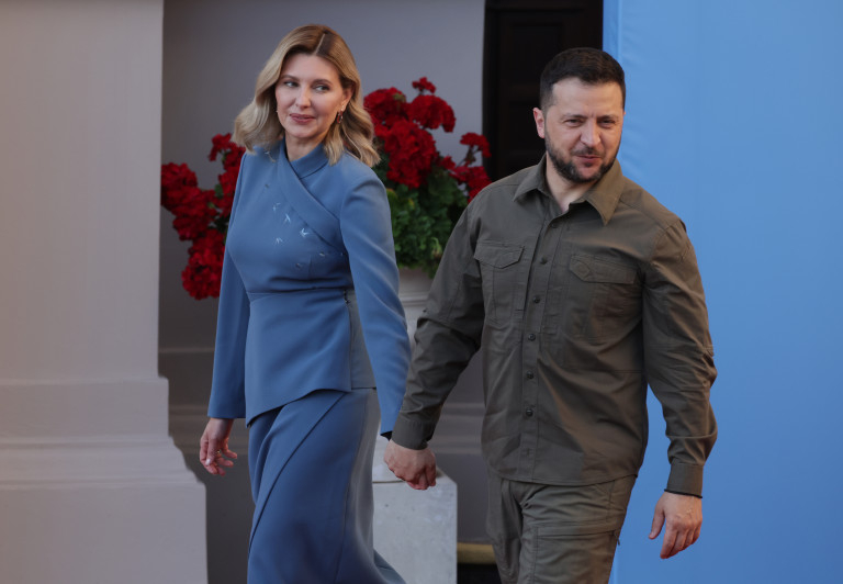 Ето как реагира съпругата на Зеленски на целувката му с първата дама на Литва ВИДЕО