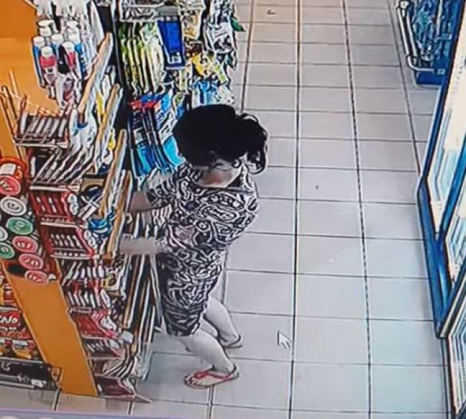 Жена отврати всички с това, което направи в "Люлин" ВИДЕО