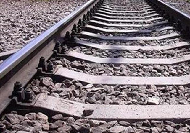 Толкова е горещо у нас, че релсите се разтапят