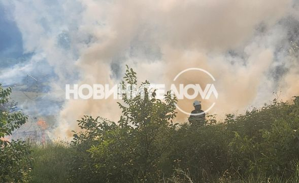 Огромен пожар бушува в Русе! ВИДЕО