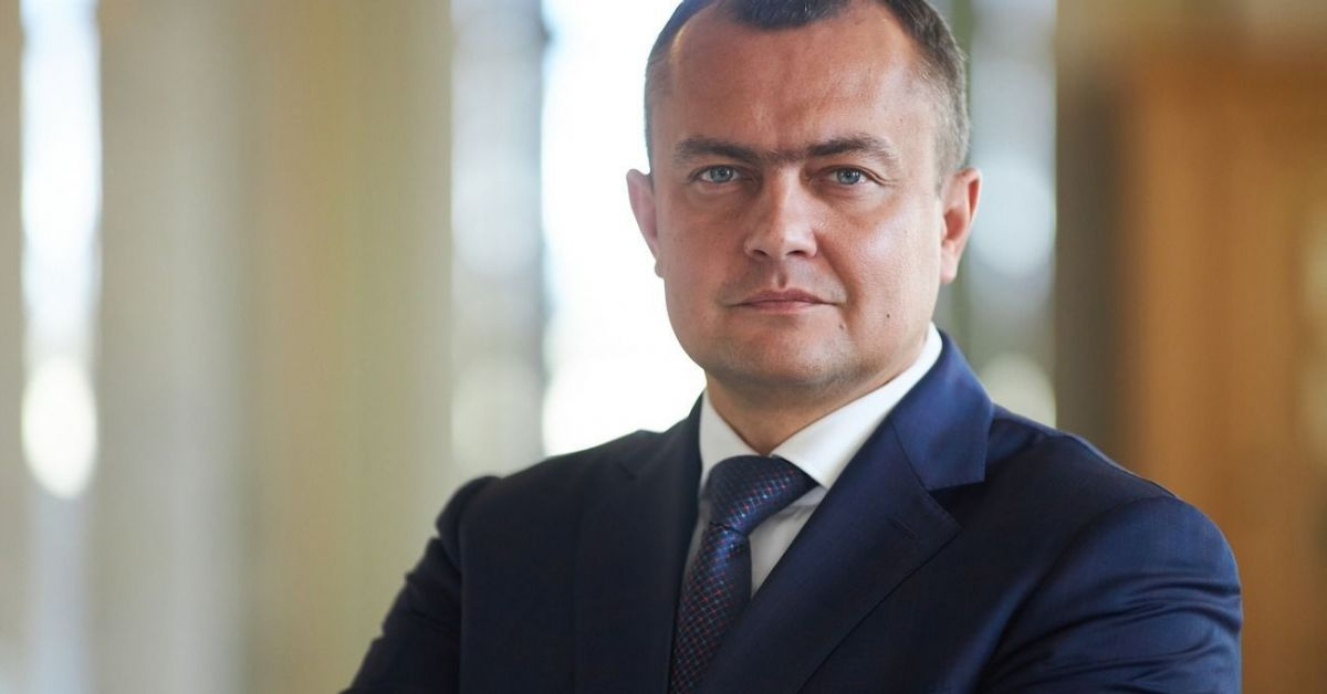Погнаха депутат на Зеленски заради 5-звездна ваканция на Малдивите