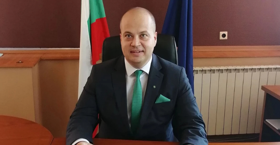 Разкол в БЗНС, искат оставката на ключова фигура