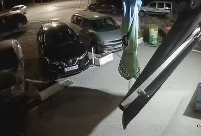 Познавате ли този кретен? Направи немислимото посред нощ в София ВИДЕО 