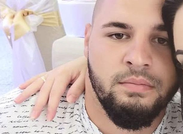 Касапинът, накълцал жестоко приятелката си с макетно ножче, имал...