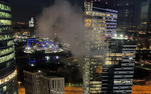 Украински дронове атакуваха тази нощ Москва, поразена е висока бизнес сграда ВИДЕО