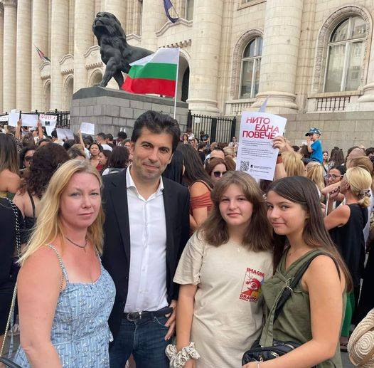 Журналист разобличи Петков и Христанов за протеста: Страдат от синдрома на „щастливата кукла"